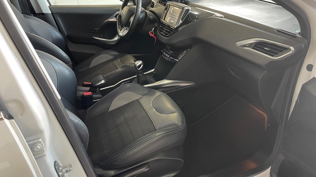 Peugeot 2008 1.6 e-HDi 115 CV Stop&Start Allure