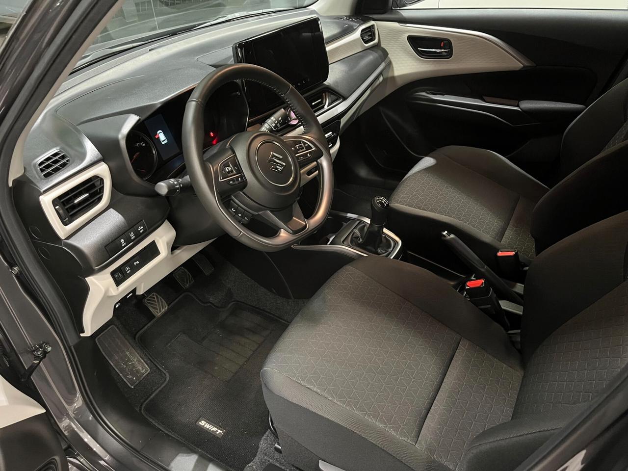 SUZUKI SWIFT 1.2 HYBRID TOP 2WD