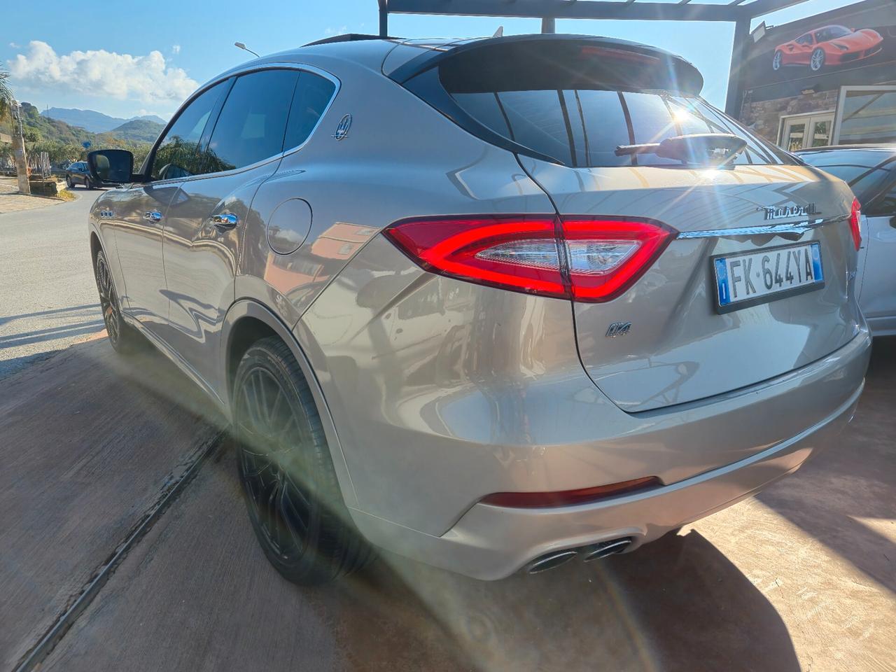 Maserati Levante V6 Diesel 275 CV AWD Gransport