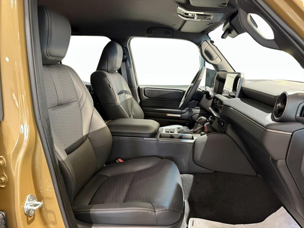 Toyota Land Cruiser 2.8 D-4D First Edition AWD Auto