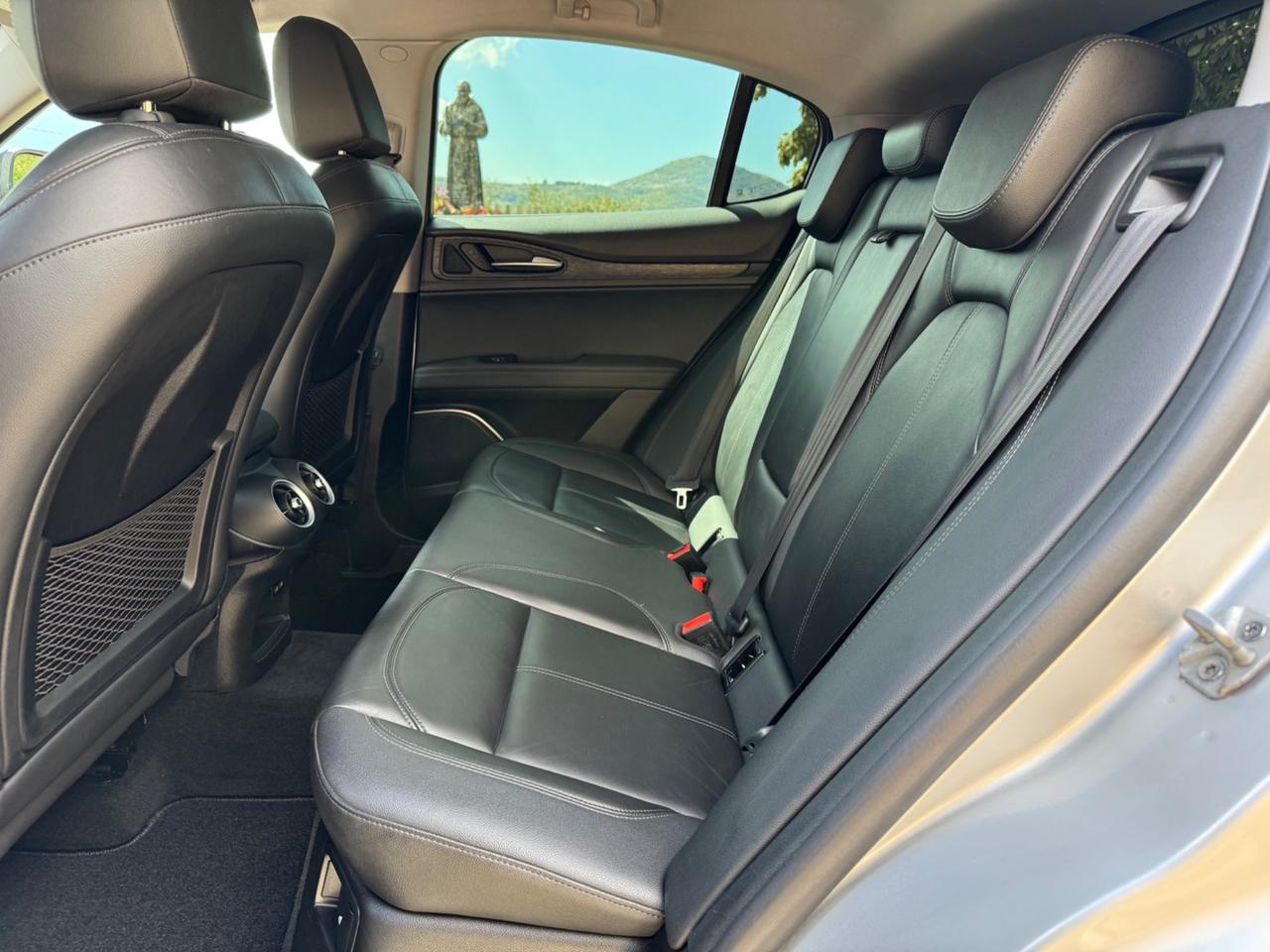 Alfa Romeo Stelvio 2.2 Turbodiesel 190 CV AT8 RWD Executive