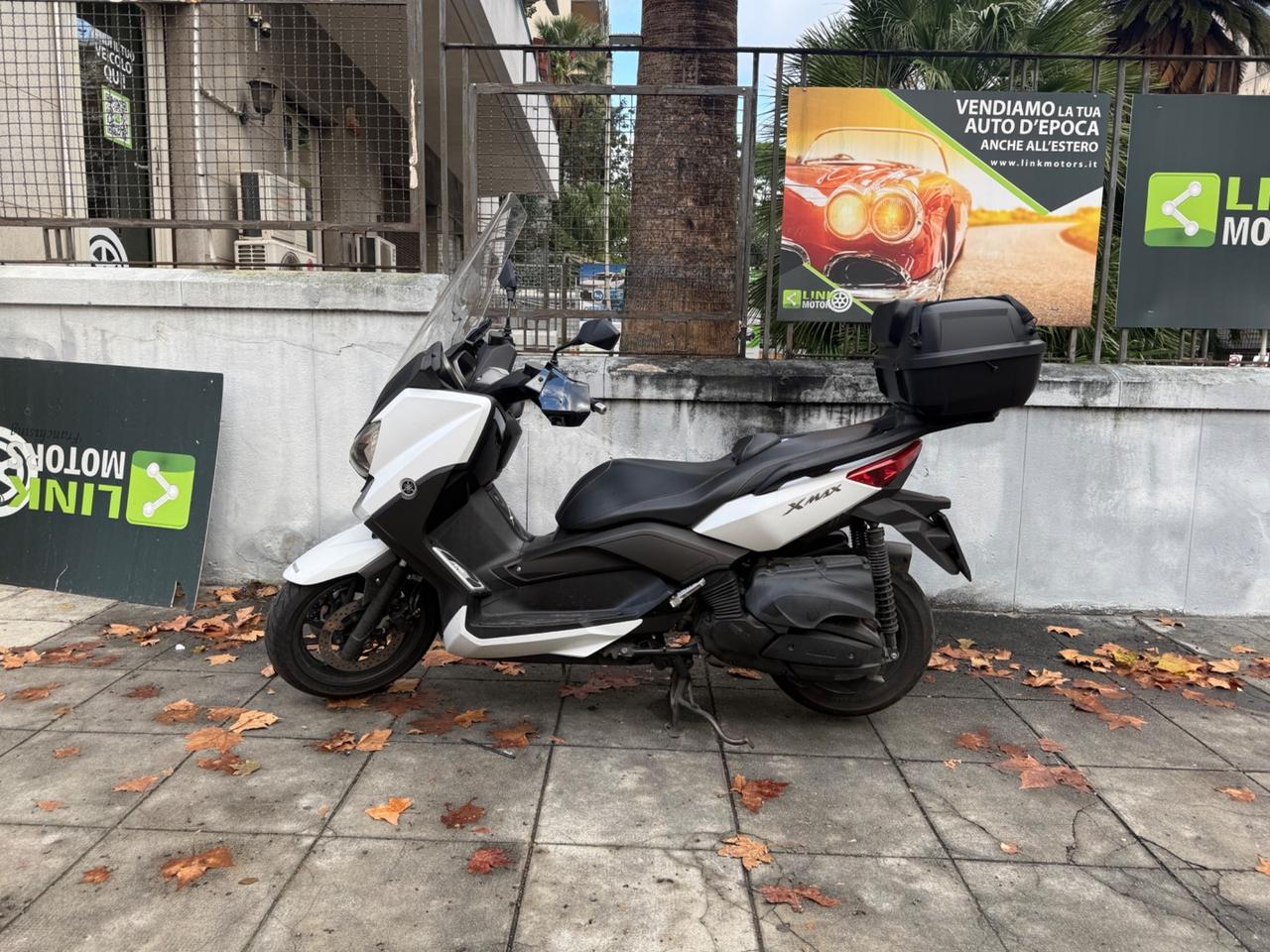 Yamaha X-Max 400 full