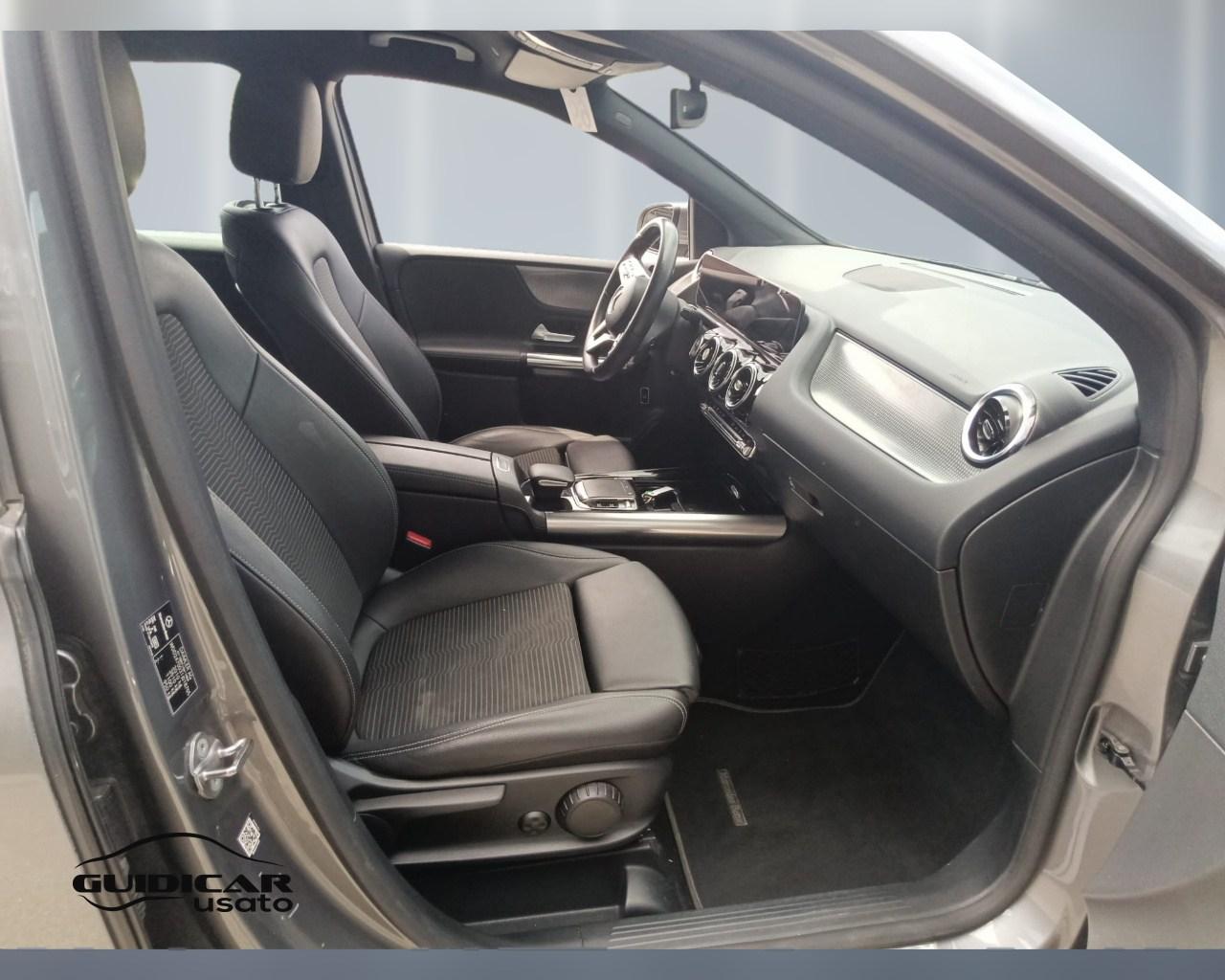 Mercedes-Benz Classe B - W247 2018 - B 180 d Sport Plus auto