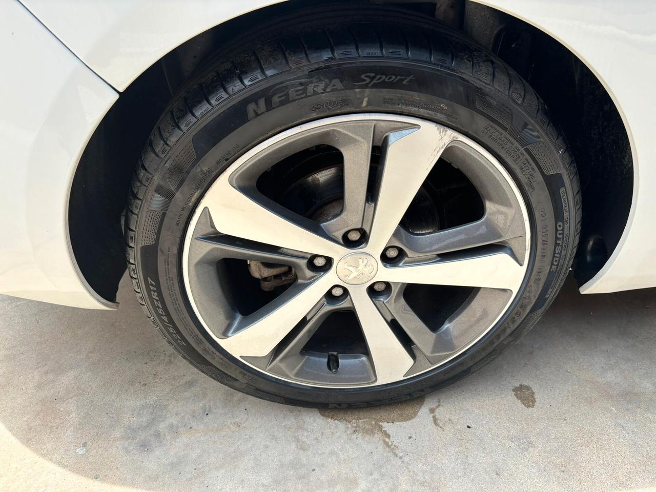 Peugeot 308 BlueHDi 120 S&S EAT6 SW GT Line