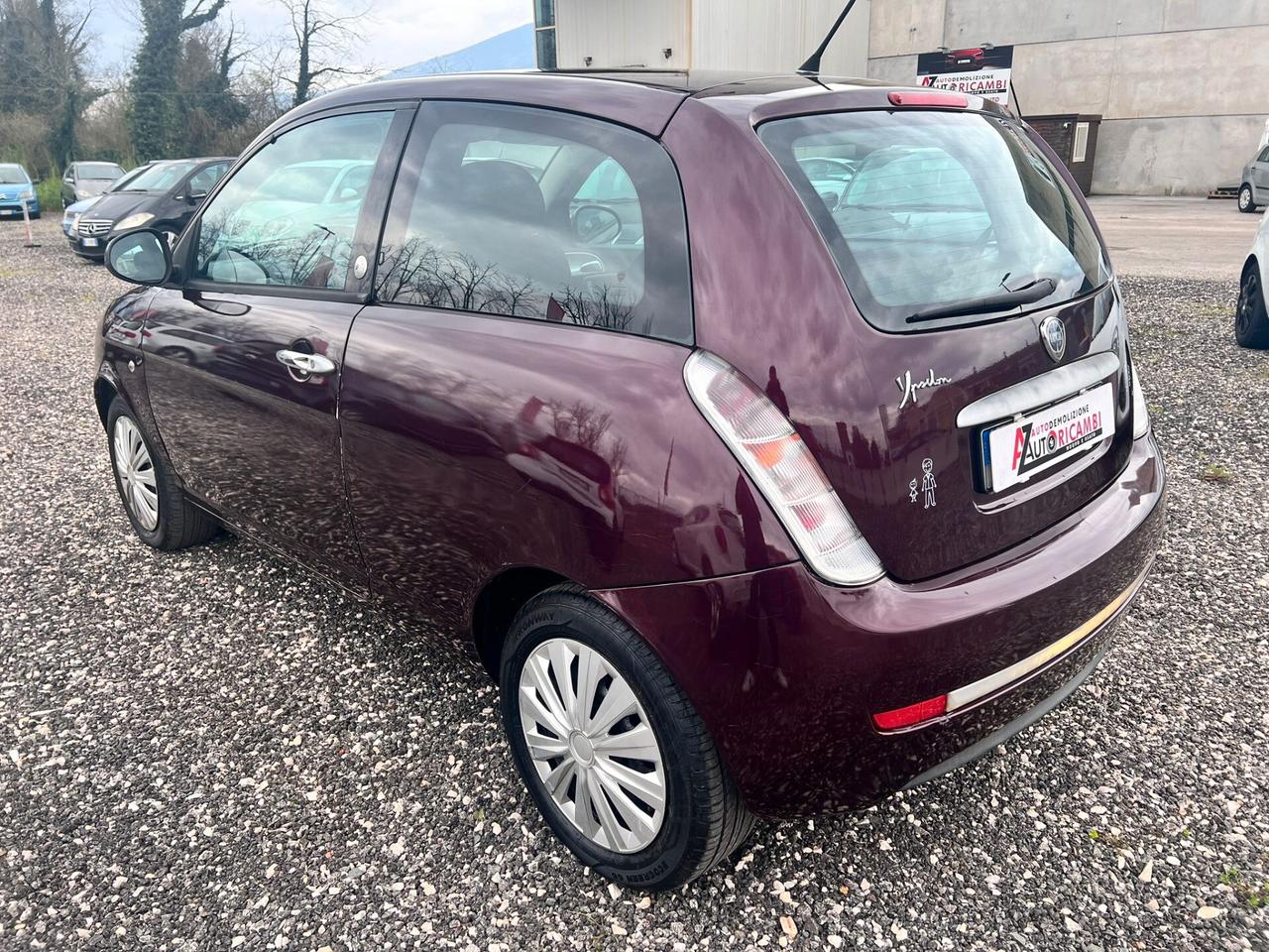 Lancia Ypsilon 1.4 Argento Ecochic GPL