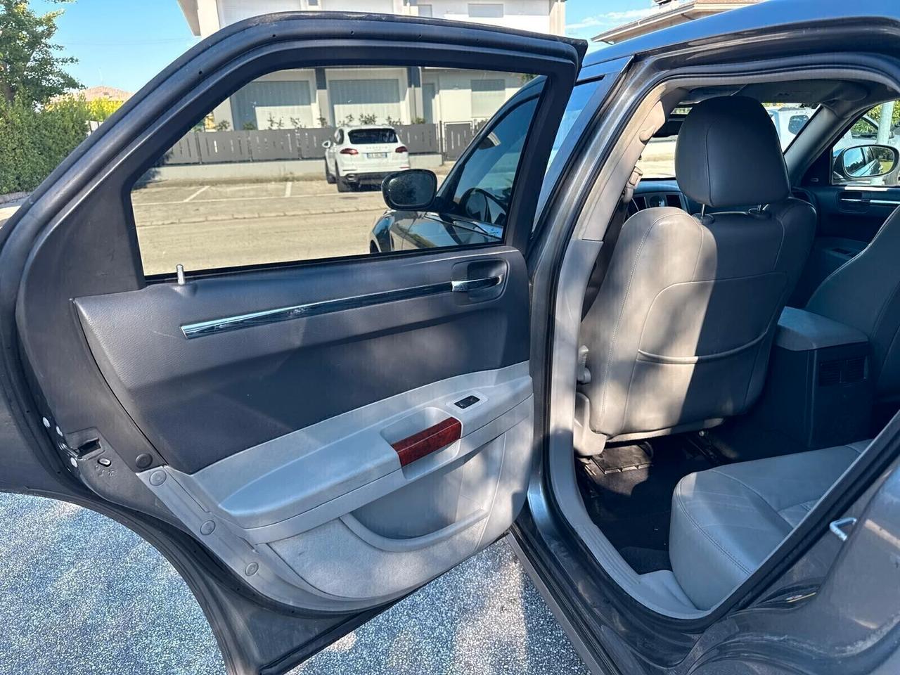 Chrysler 300C 3.0 V6 CRD cat DPF Touring