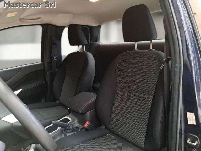 NISSAN Navara Navara 2.3 dci k.cab Visia 4wd 163cv - GG935BA