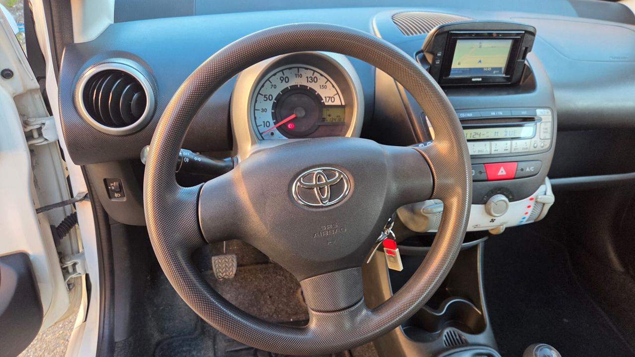 Toyota Aygo 1.0 12V VVT-i 5 porte Lounge Connect unico proprietario