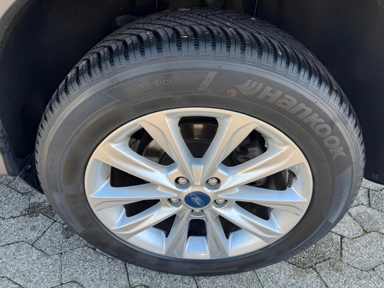 Ford Kuga 2.0 TDCI 150 CV S&S 4WD Powershift Titanium*EURO6*FULL OPTIONAL