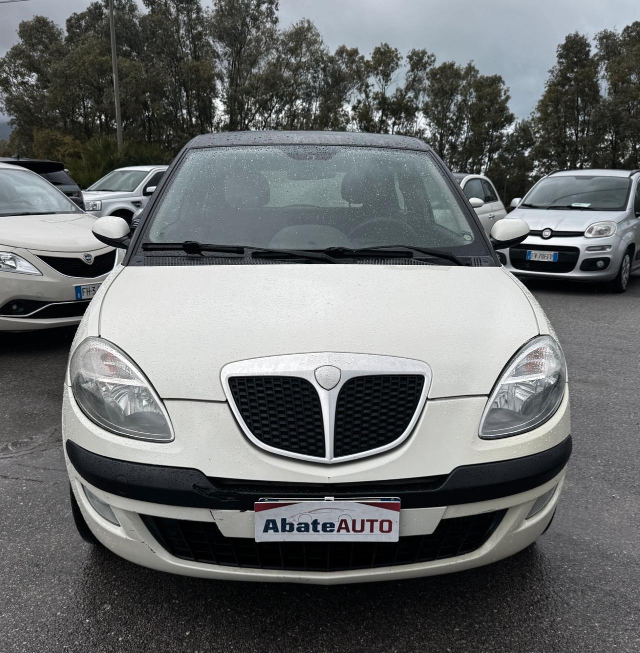 Lancia Ypsilon 1.3 Multijet 16V Momo Design