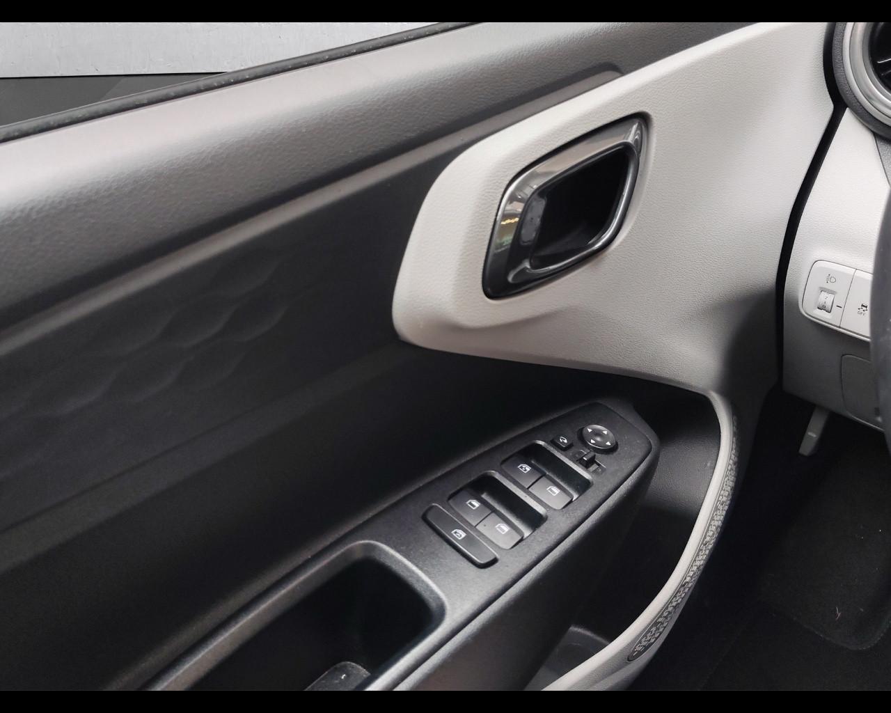 HYUNDAI i10 3ª serie - i10 1.0 MPI Connectline