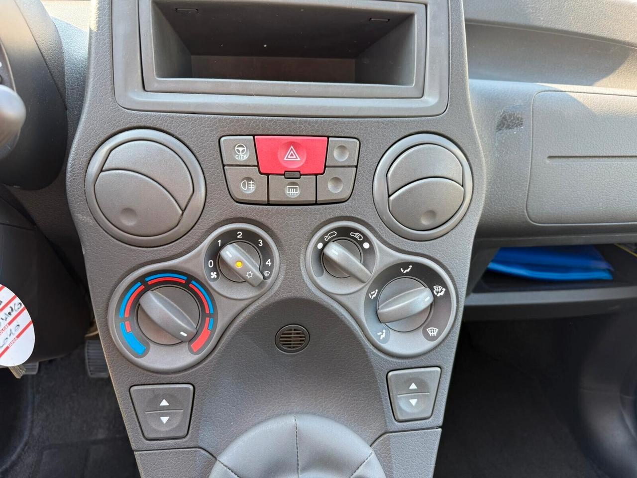 Fiat Panda 1.1 2010 UNICO-PR 46.000 KM