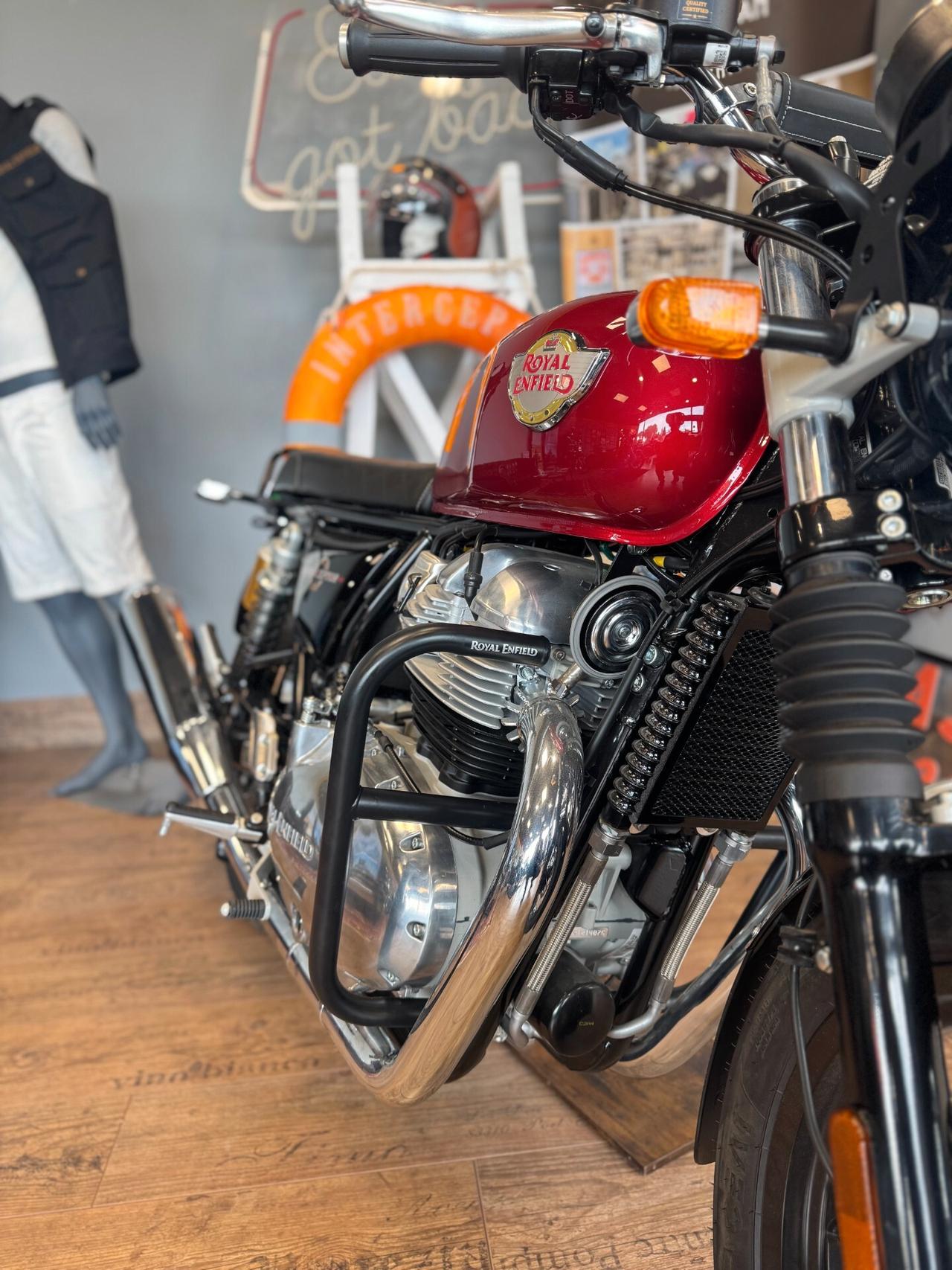 Royal Enfield Interceptor Touring