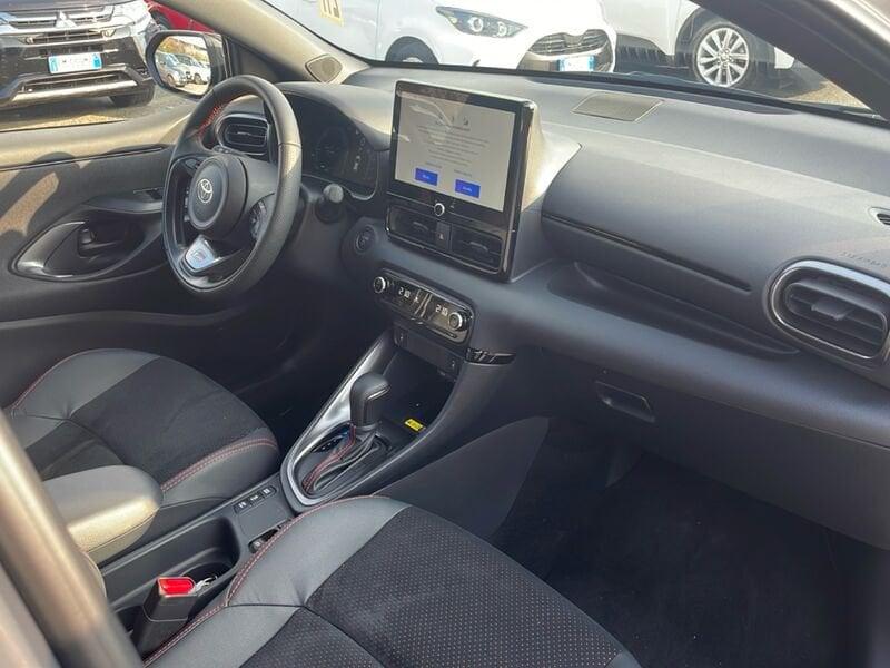 Toyota Yaris Hybrid 130 GR SPORT