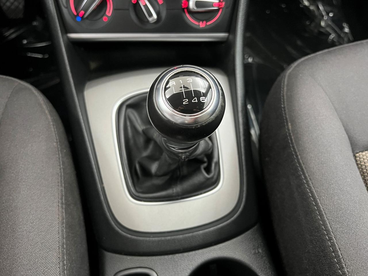 AUDI Q3 I 2011 Q3 2.0 tdi 140cv