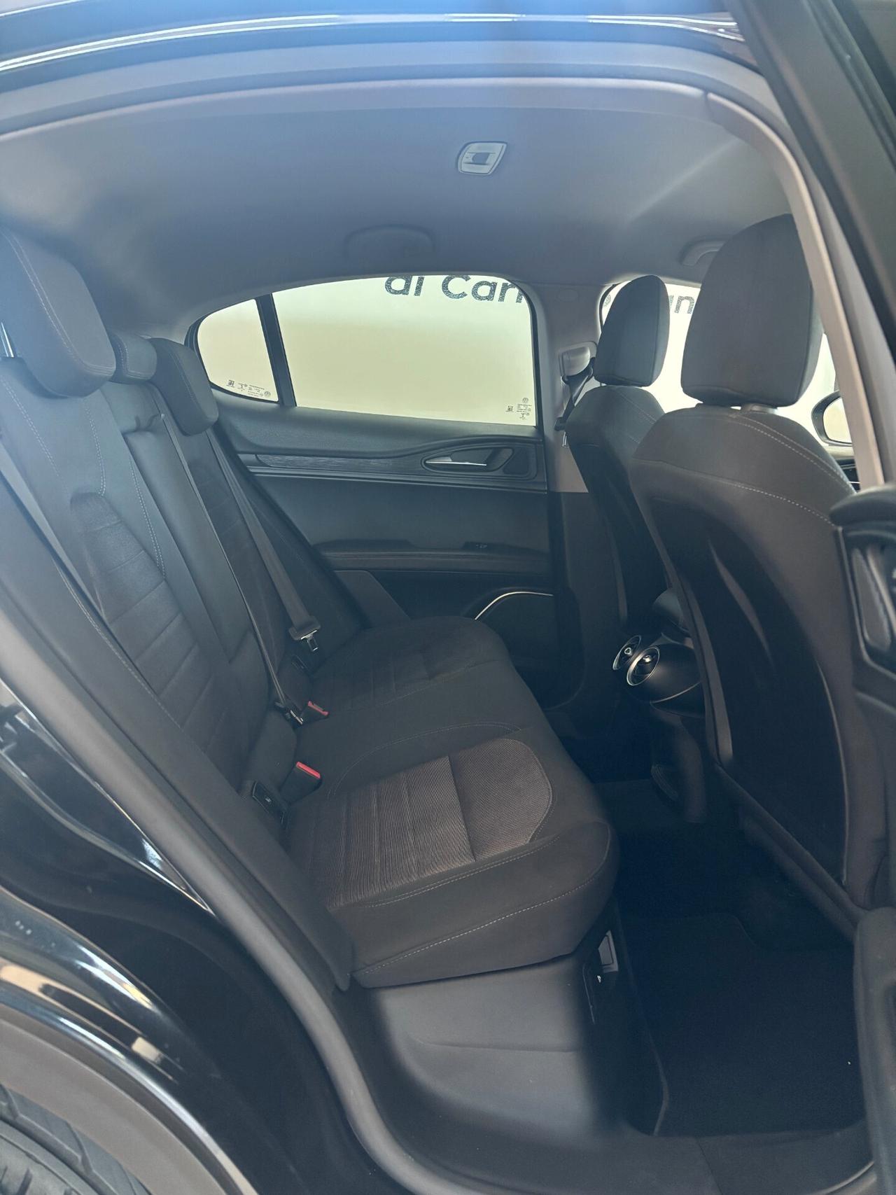 Alfa Romeo Stelvio 2.2 Turbodiesel 190 CV AT8 RWD Business