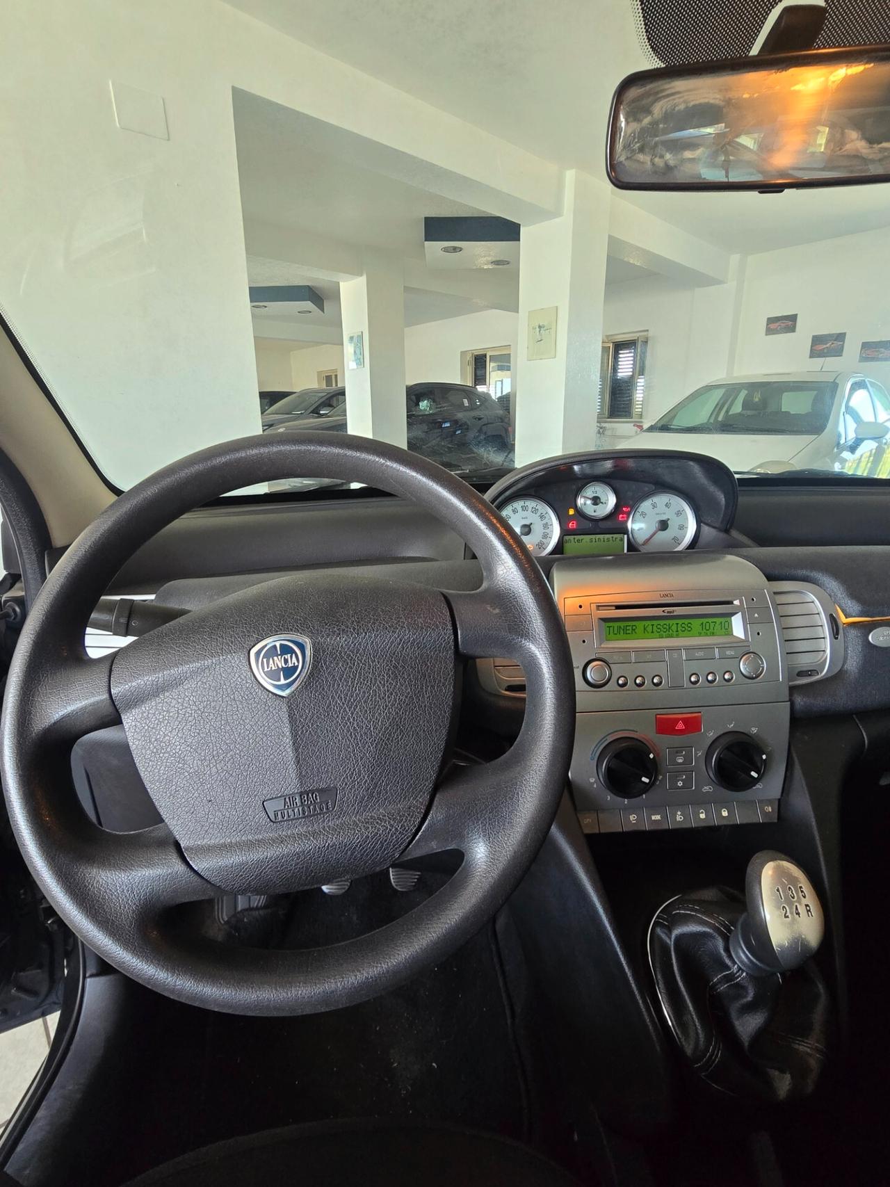 Lancia Ypsilon 1.2 Argento
