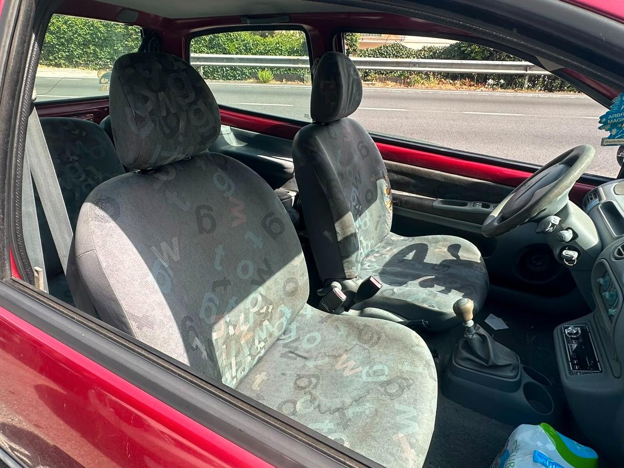 Renault Twingo 1.2i cat Ice