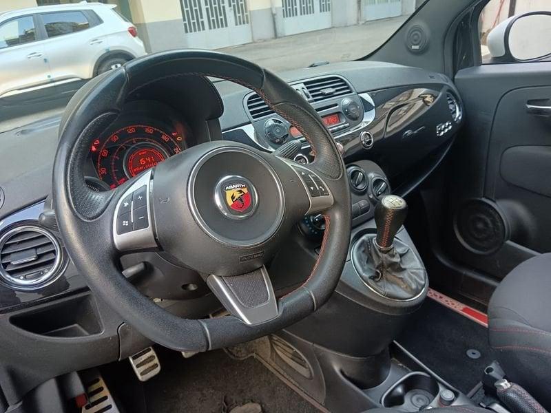 Abarth 500 1.4 Turbo T-Jet Custom