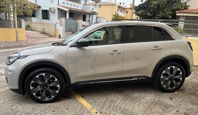 Fiat 600 Hybrid 110 CV DCT MHEV La Prima