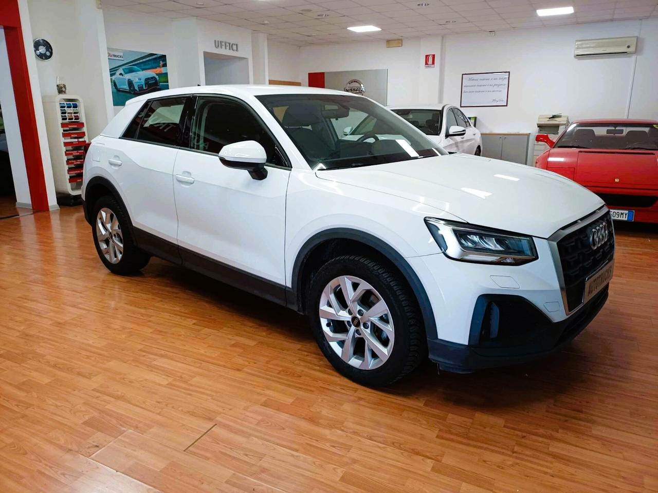 Audi Q2 30 TFSI Business Advanced