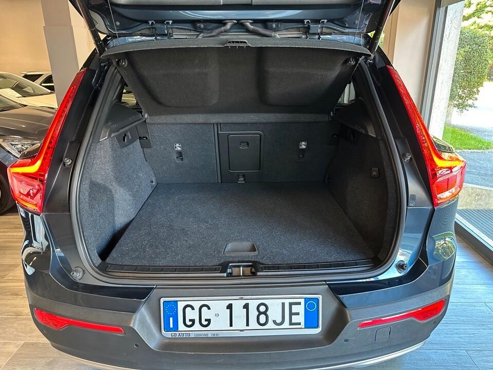 XC40 T5 1.5 R-design Hybrid Full Optional