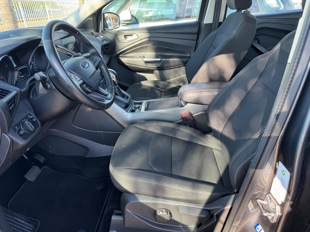 Ford Kuga 2.0 TDCI 120 CV S&S 2WD Powershift Stealth