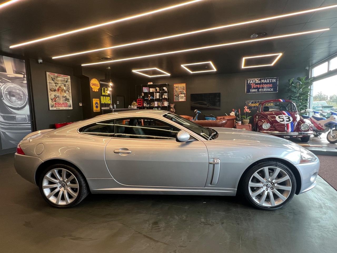 Jaguar XK 4.2 V8 Coupé