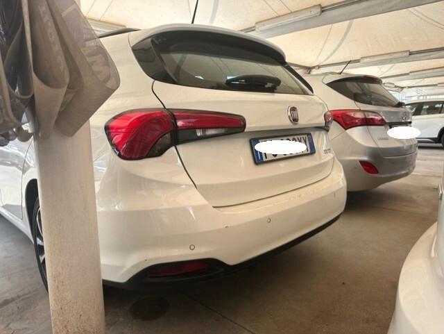 FIAT TIPO 1,6 MJ LOUNGE 2017