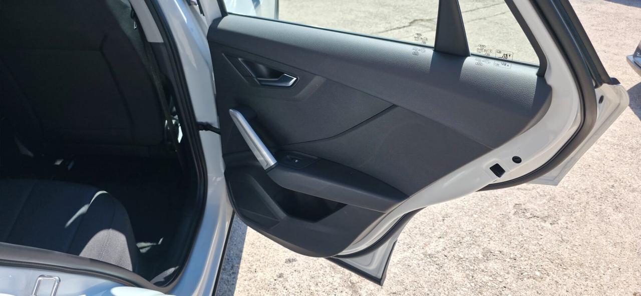 Audi Q2 30 TDI Business