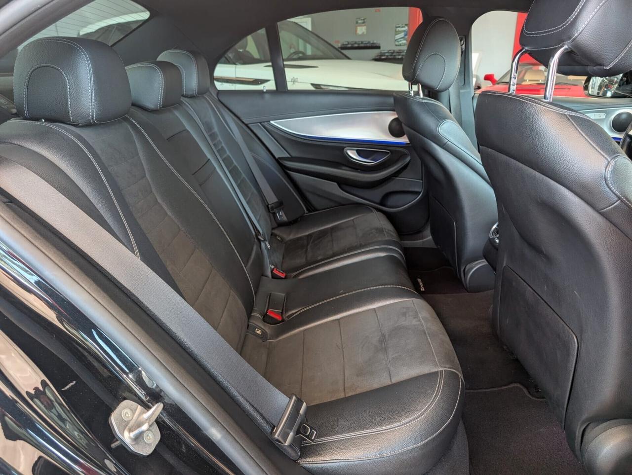 Mercedes E 220 DIESEL BERLINA AMG