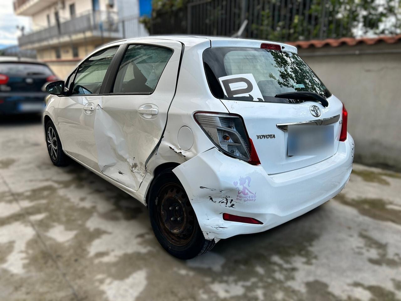 Toyota Yaris 1.0 Benzina 70CV - 2012 Incidentata