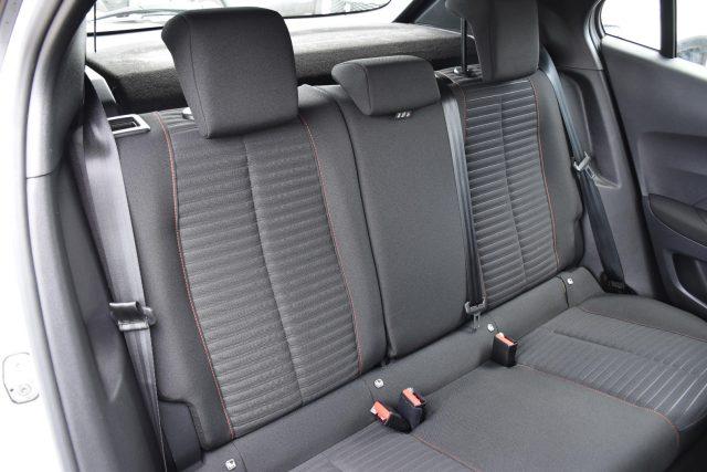 PEUGEOT 2008 PureTech 100 S&S Active *Sensori,LED,Carplay*