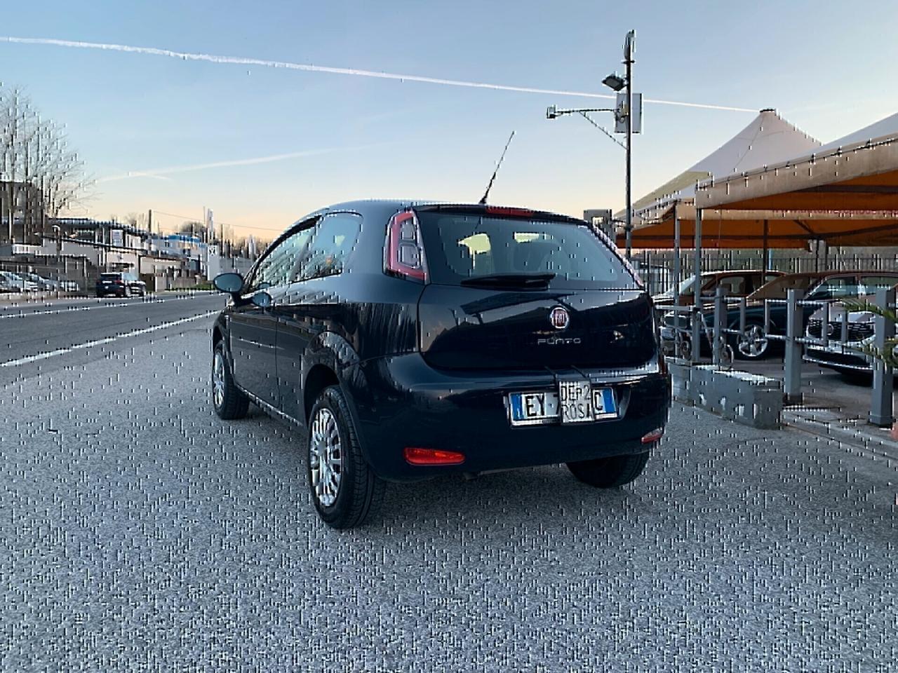 Fiat Punto 1.4 8V Natural Power Young