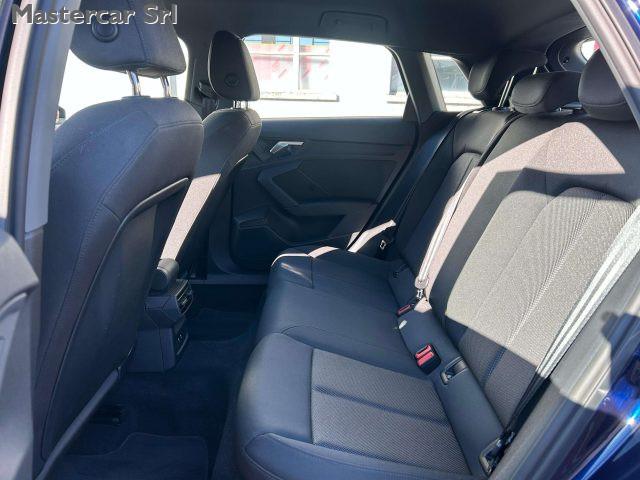 AUDI A3 Sportback 30 tfsi mhev Business s-tronic GL521PK