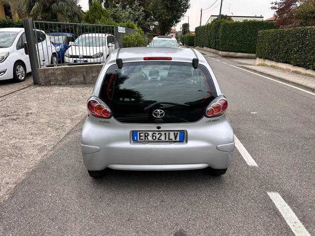 TOYOTA Aygo 1.0 12V VVT-i 5 porte Active Connect