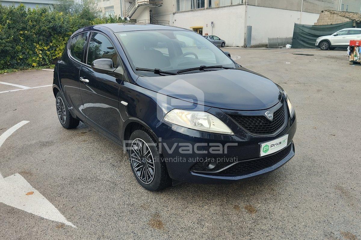 LANCIA Ypsilon 1.2 69 CV 5 porte S&S Gold