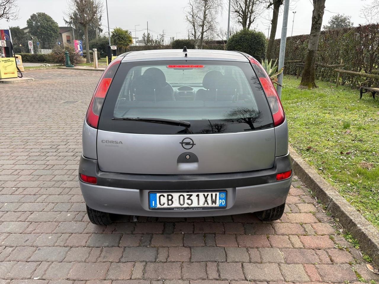 Opel Corsa 1.0Benz 2002