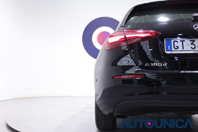 MERCEDES-BENZ A 180 D AUTOMATIC EXECUTIVE PACCHETTO NIGHT FARI LED