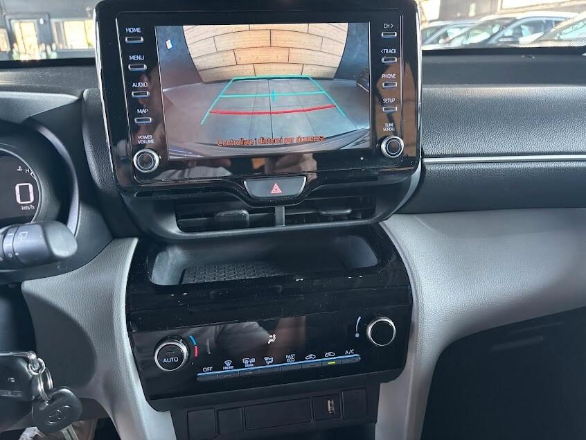 Toyota Yaris Cross 1.5 Hybrid . E-CVT Active