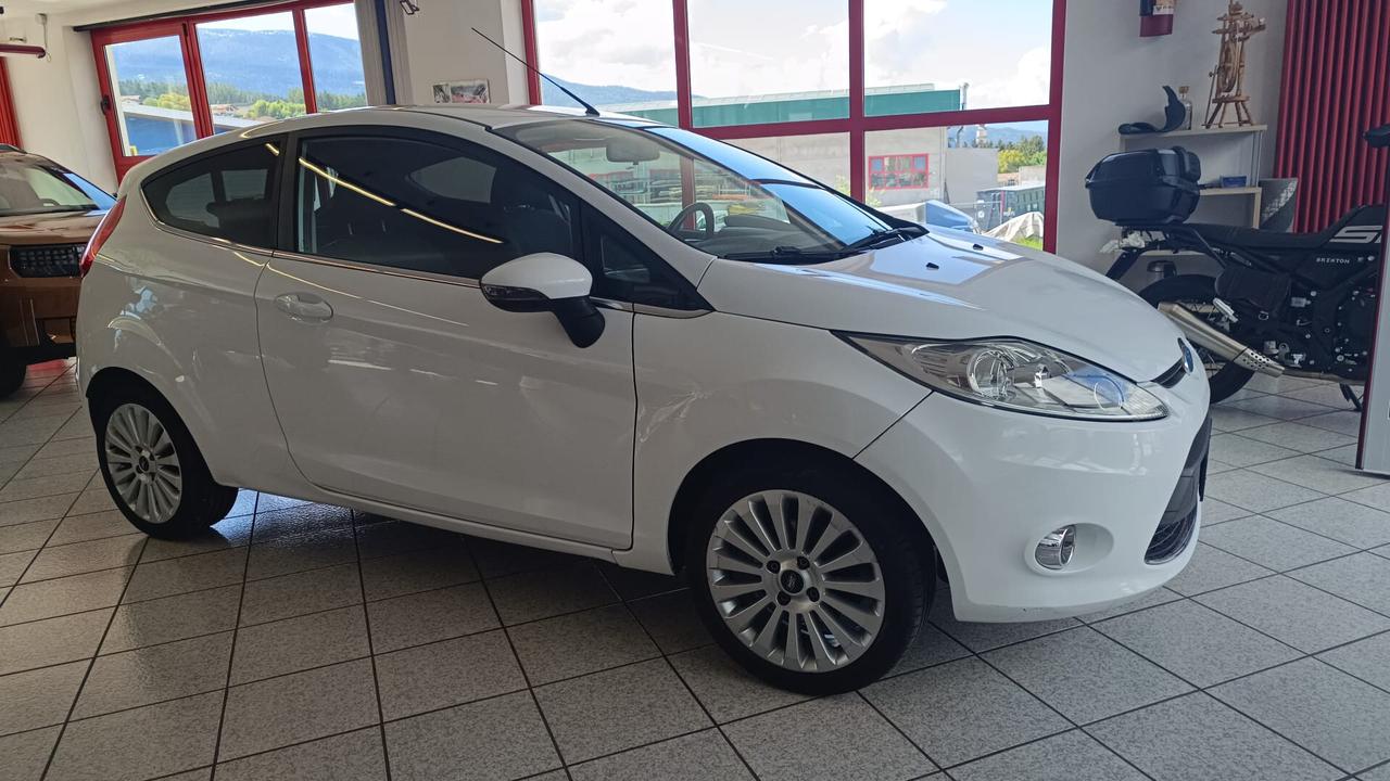 FORD FIESTA 1.2 BENZINA 82CV 3 PORTE