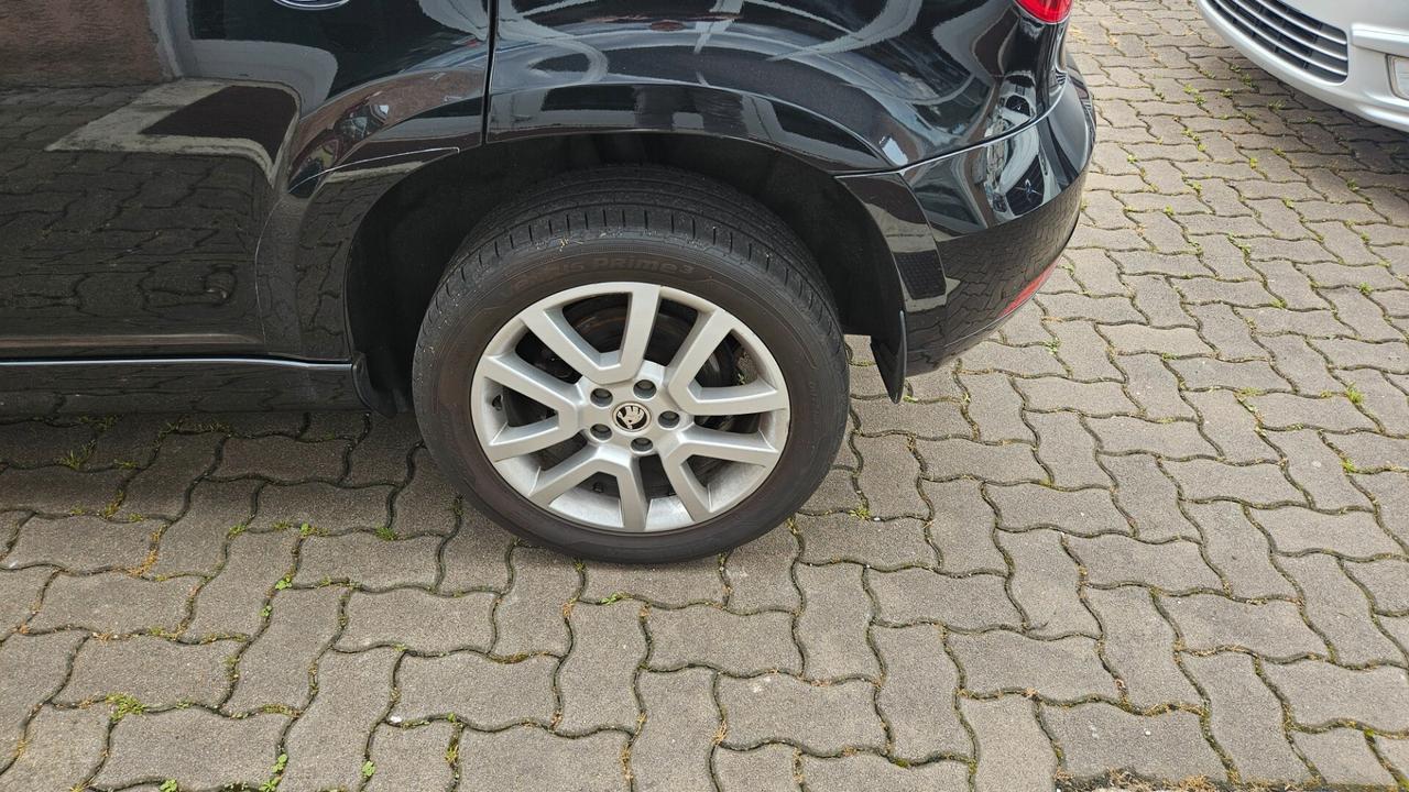 Skoda Yeti Outdoor 2.0 tdi Elegance 4x4 140cv GANCIO-SED.RISC