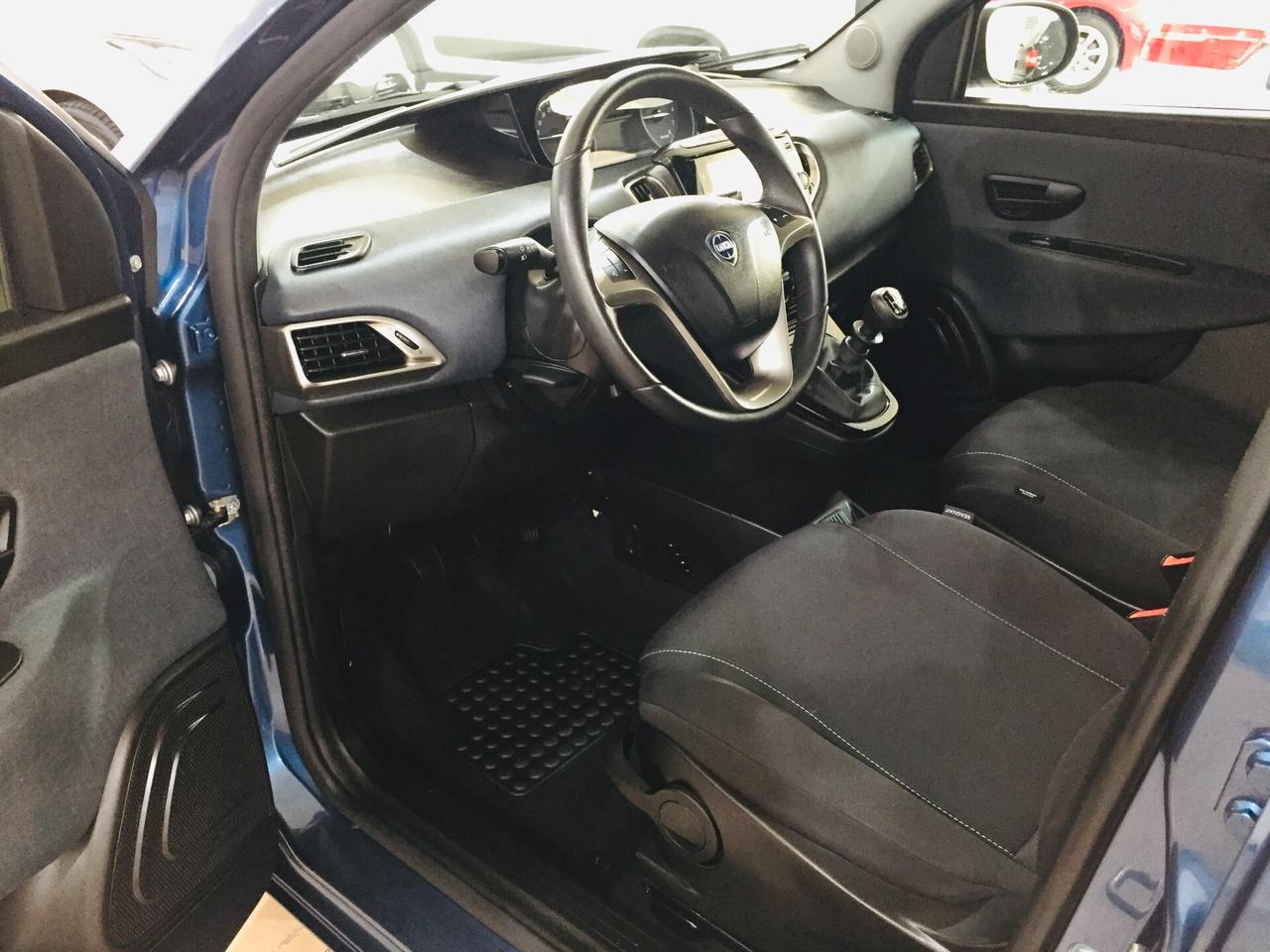 LANCIA Ypsilon 1.0 FireFly 5p. S&S Hybrid