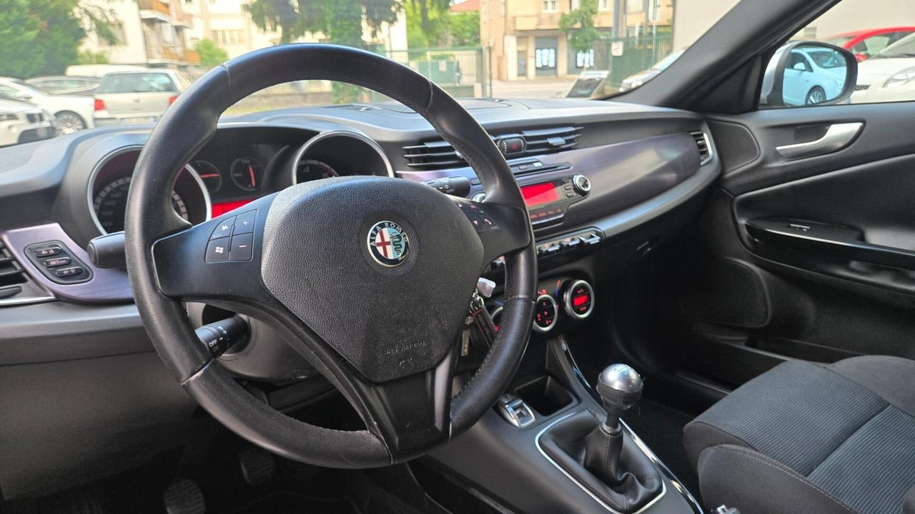 Alfa Romeo Giulietta 2.0 JTDm-2 140 CV Exclusive