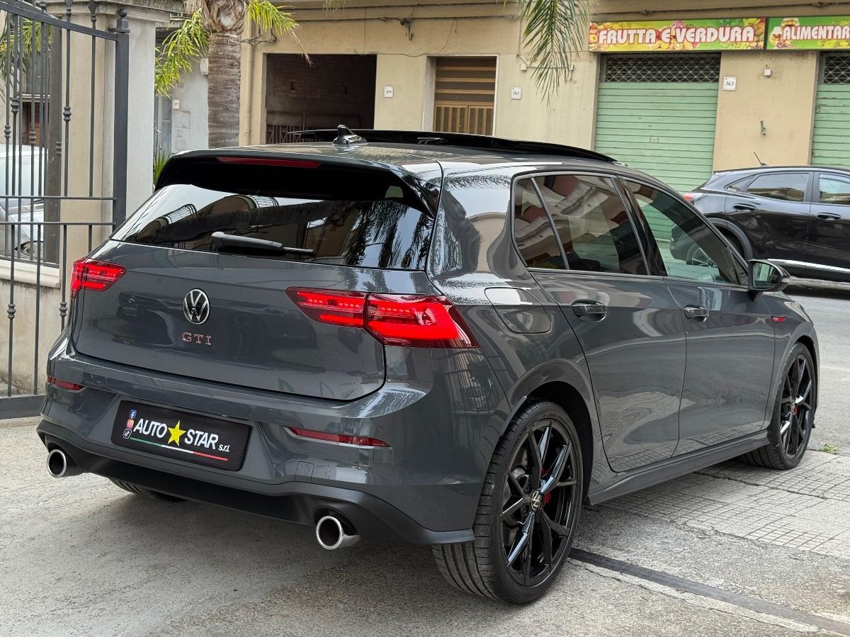 Volkswagen Golf 8 GTI 2.0 TSI 245 CV