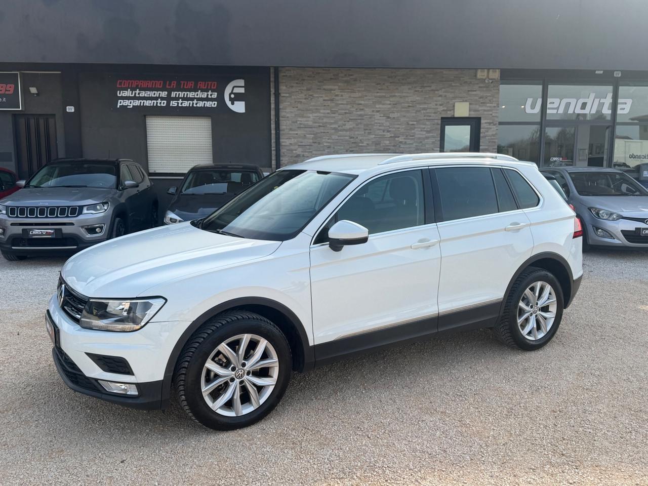 Volkswagen Tiguan 2.0 TDI SCR DSG 4MOTION Business BMT