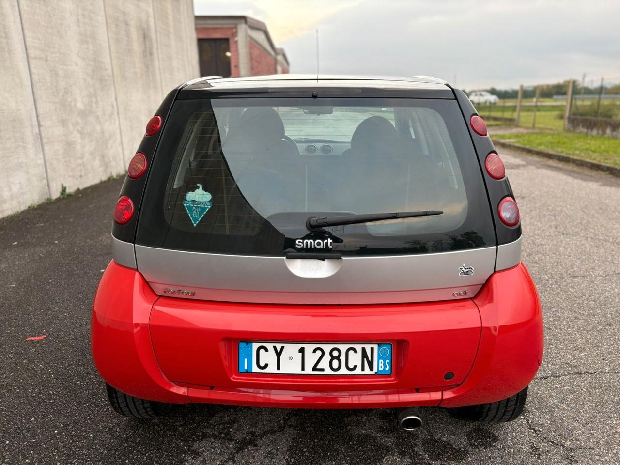 Smart ForFour 1.5 cdi 68CV NEOPATENTATI