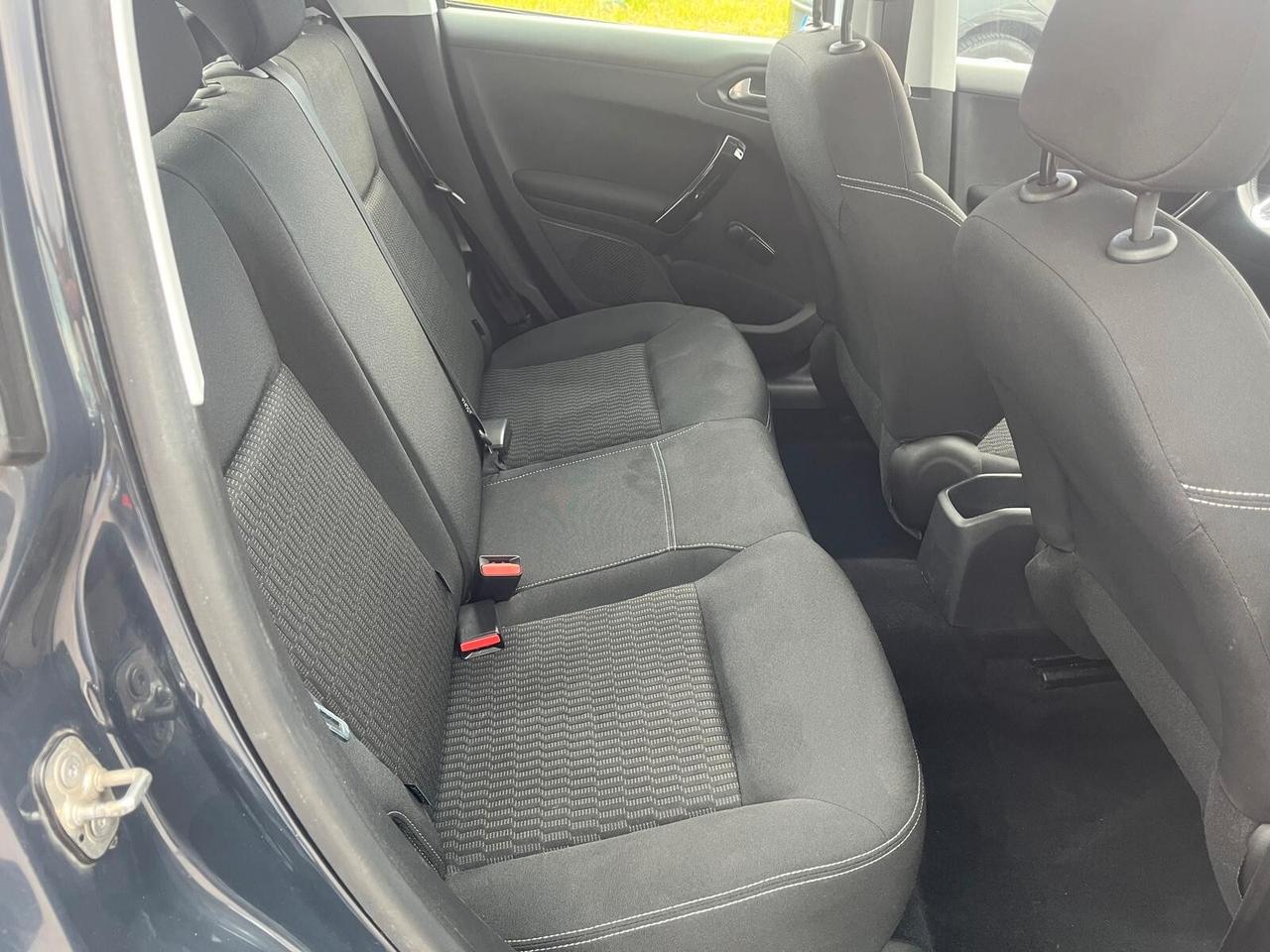 Peugeot 208 PureTech 82 5 porte Active