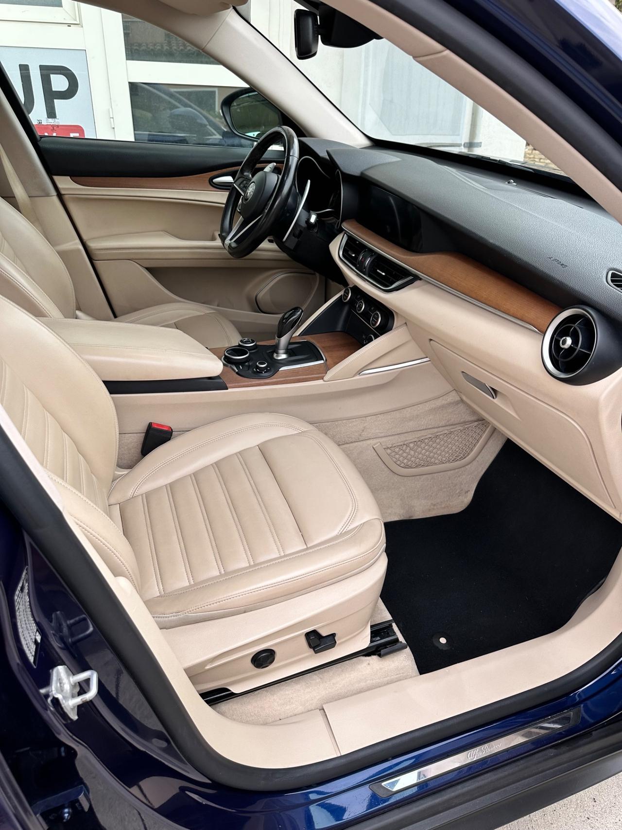 Alfa Romeo Stelvio 2.2 Turbodiesel 210 CV AT8 Q4 Executive
