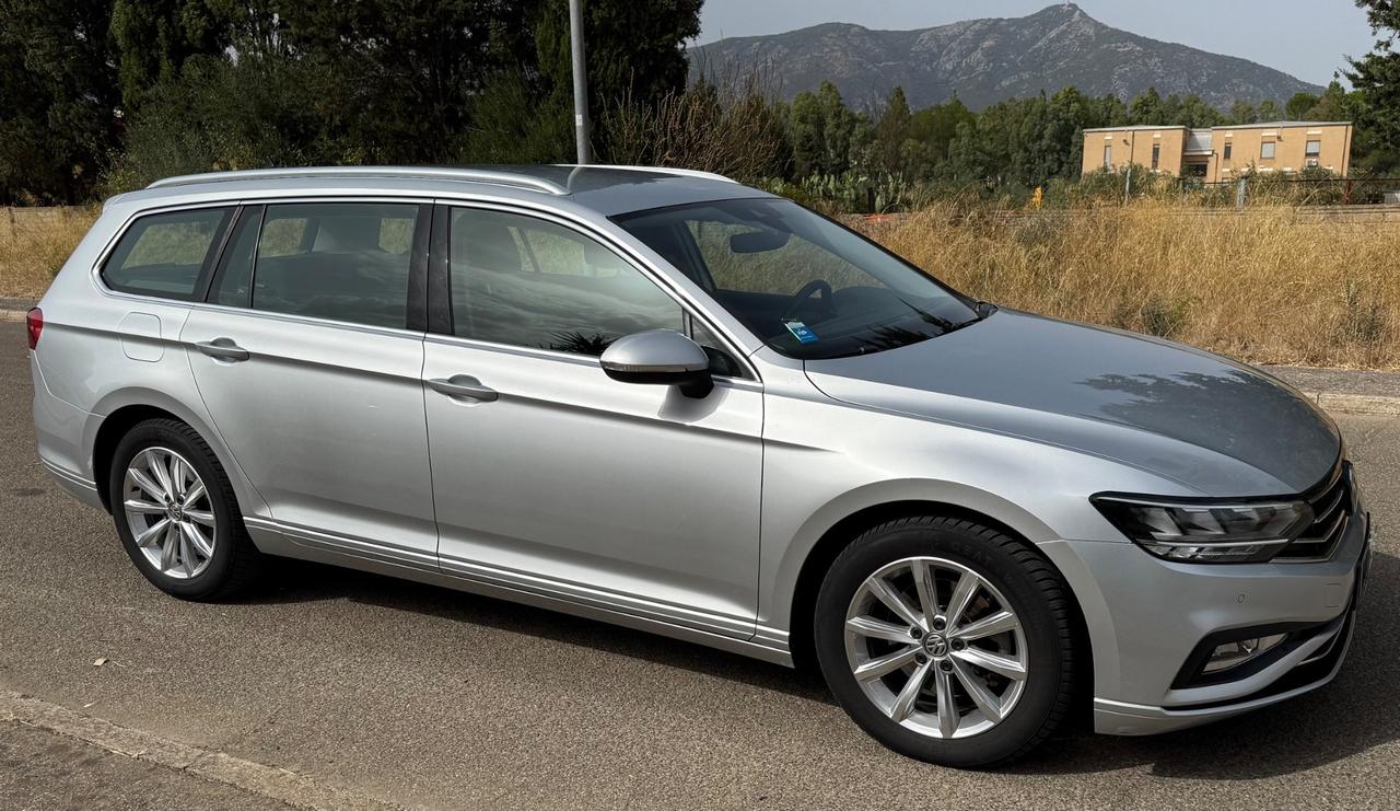 Volkswagen Passat Variant 1.6 TDI SCR DSG Business BMT